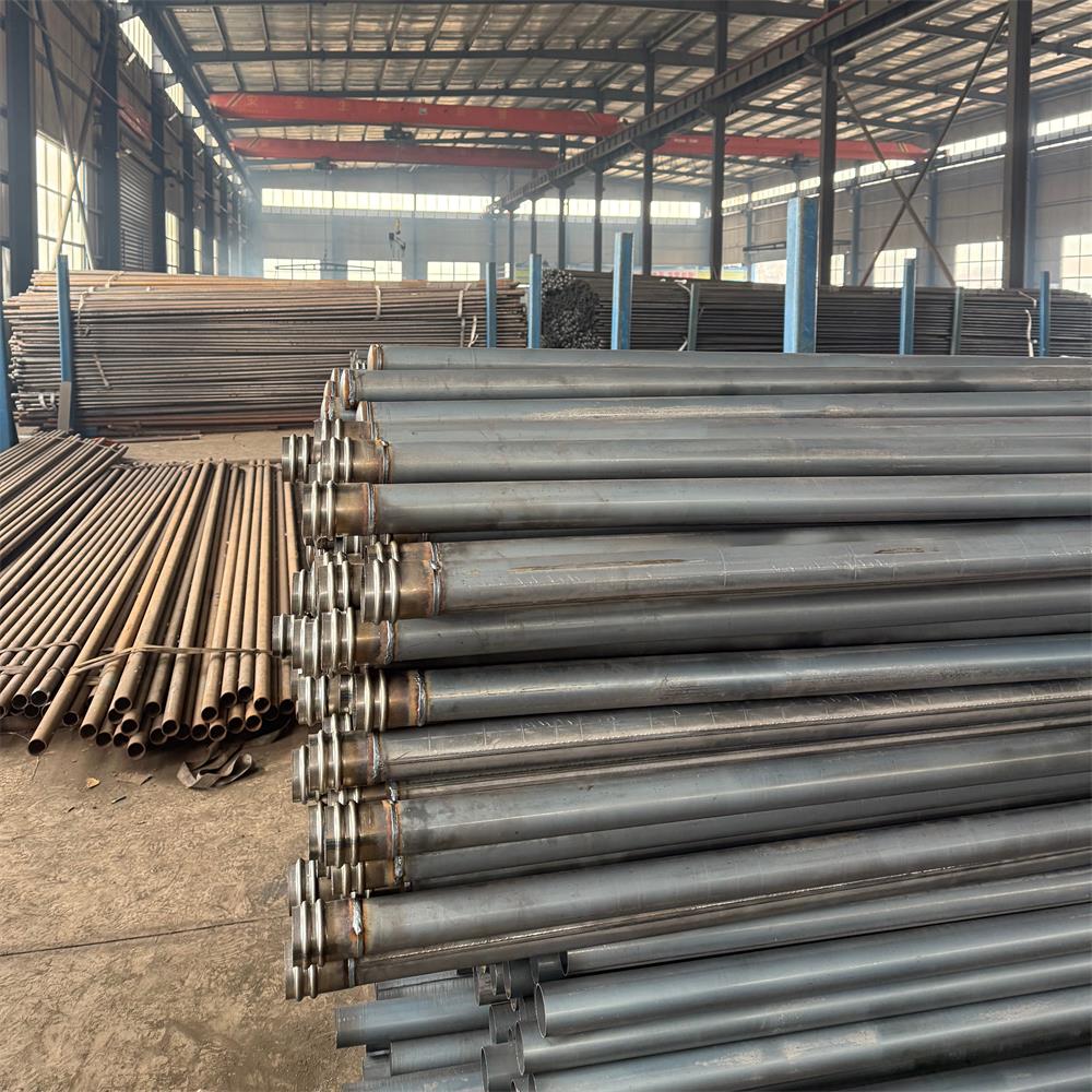 宝益德钢管焦作市销售处 厂区及加工车间